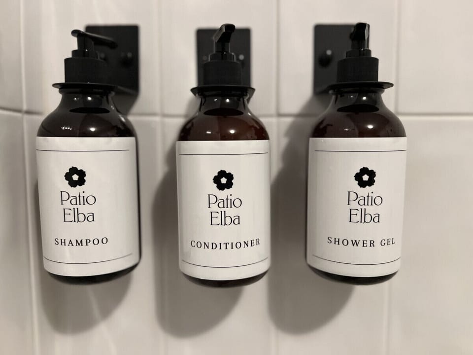 Shower amenities