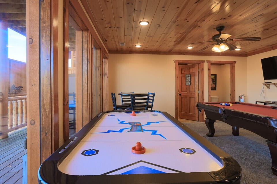 Air Hockey Table