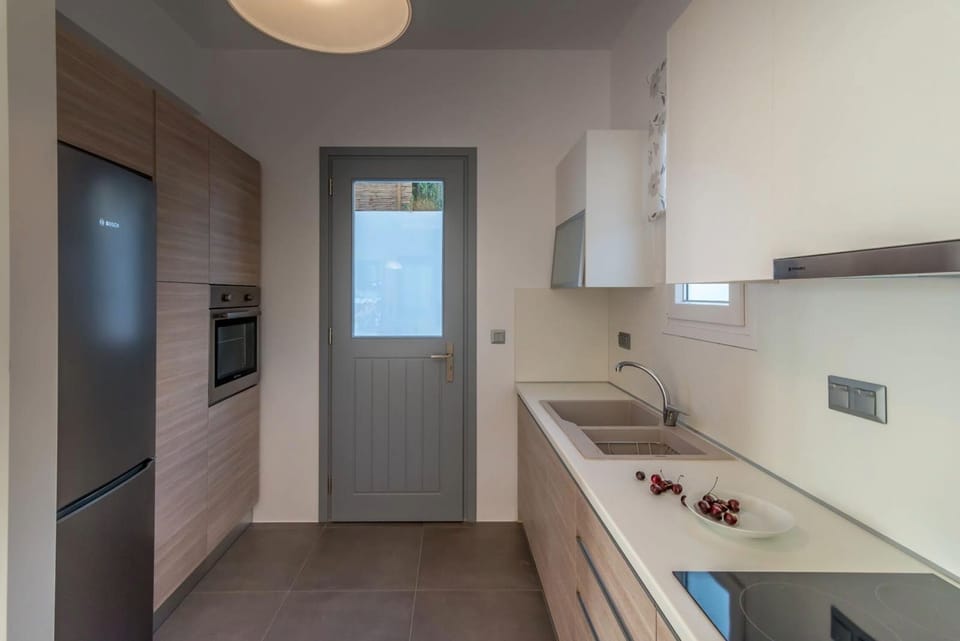 MilosWaves Kitchen