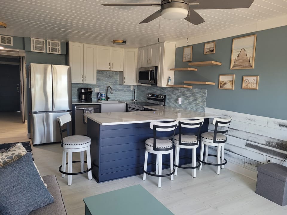 Kitchen counter seating for 4.