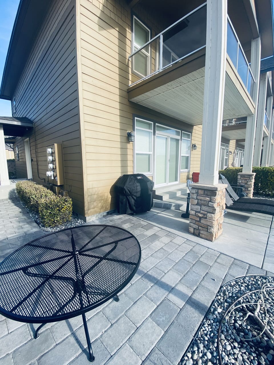 BBQ/dining area next to the deck off the living room 