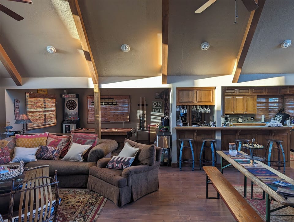 PXL 20240204 235316289