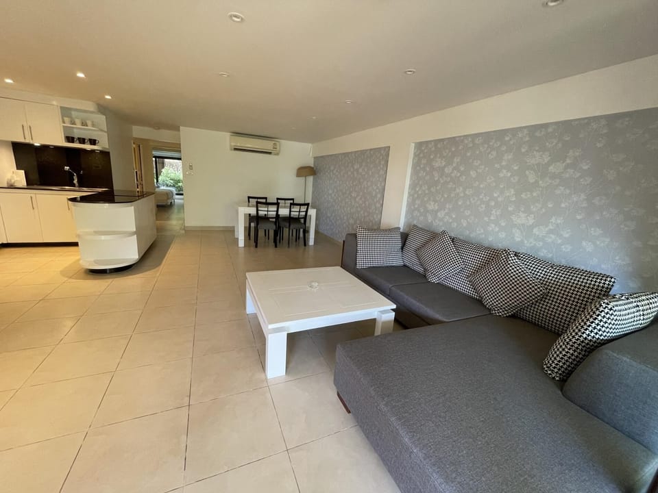 Peaceful retreat at Kalim Bay - pool, bar, garden (11380)
