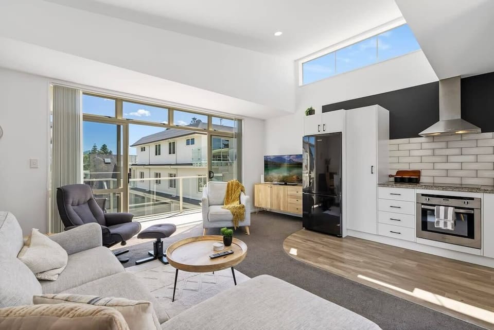 Living area on top floor