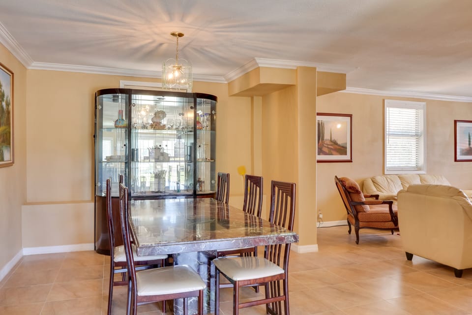 Dining Area | Dining Table | Dishware/Flatware