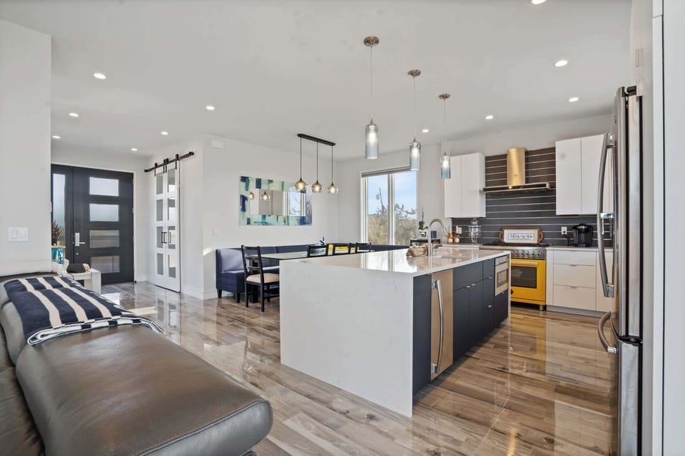 Kitchen  island