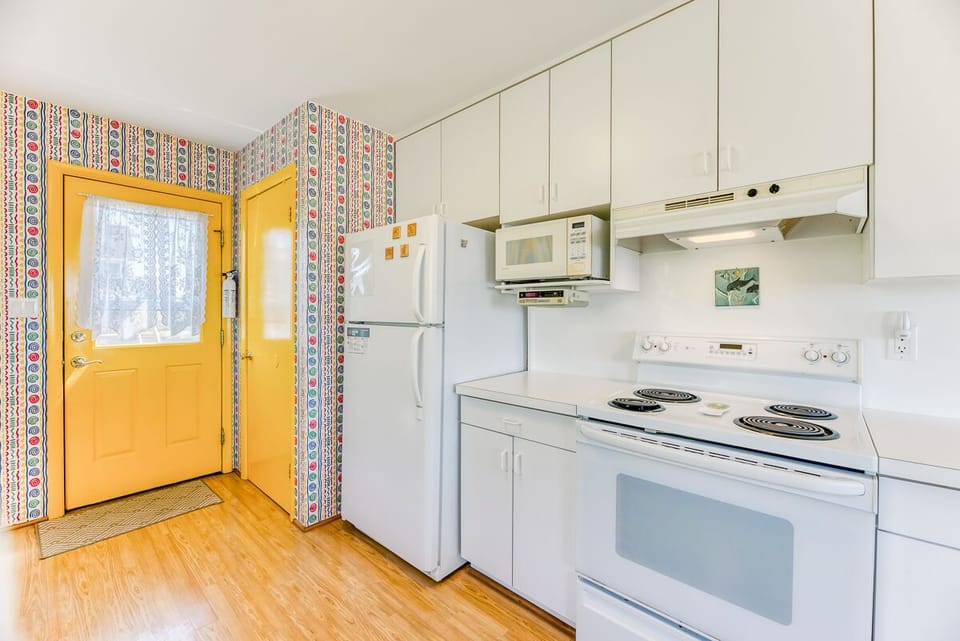 Mid Level Kitchen