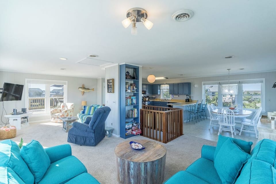 Top Level Living Area
