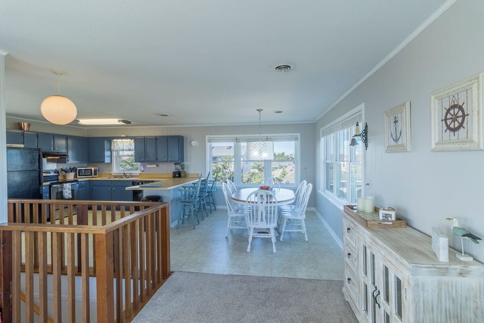 Top Level Living Area