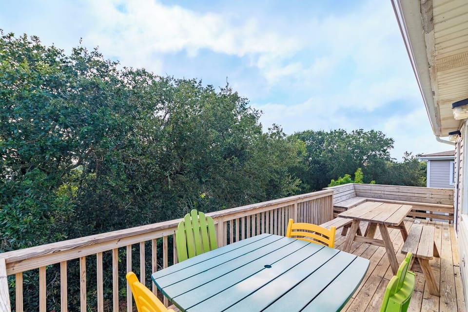 Top Level Back Deck