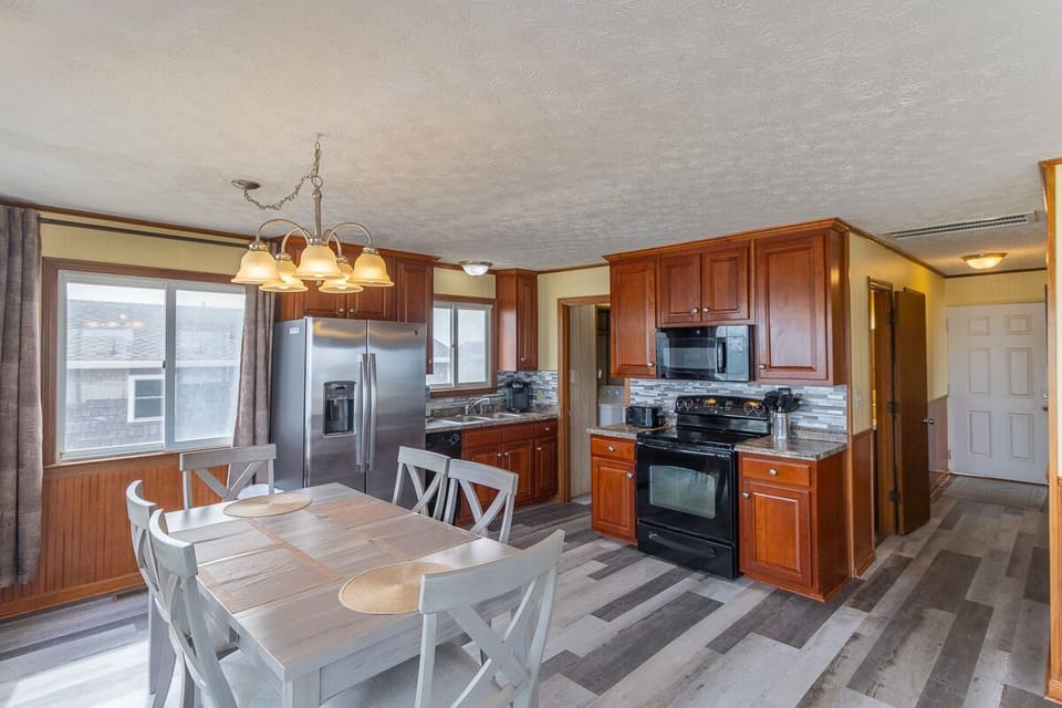 Mid Level Kitchen and Dining Area