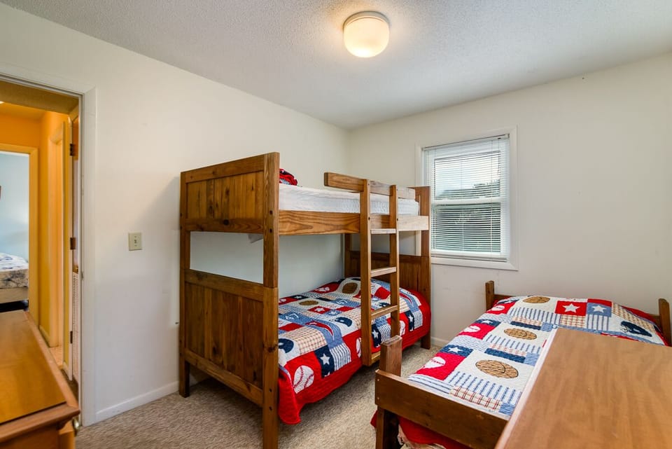 Mid Level Bunk and Twin Bedroom