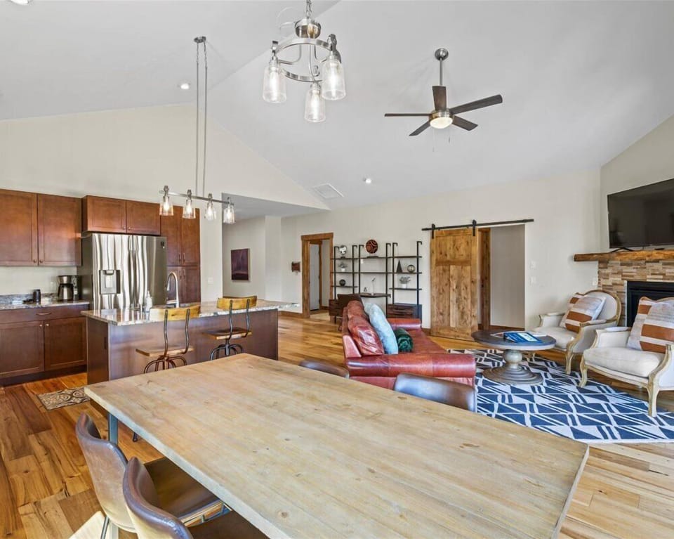 Open-concept living room with comfortable seating and expansive views.