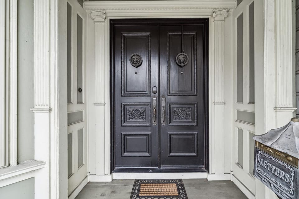 Entry door with a smart lock