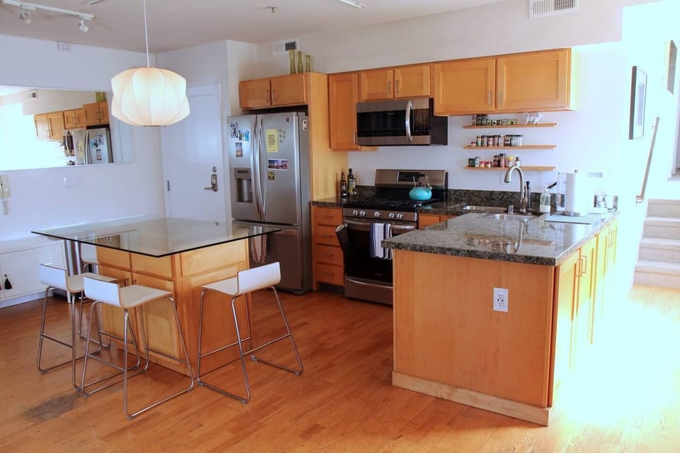 Kitchen and dining room.