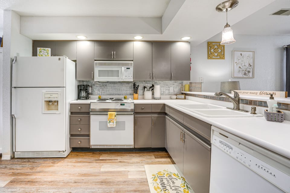 Kitchen | Drip Coffee Maker | Dishwasher | Cooking Basics