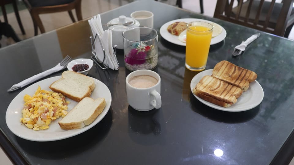 Breakfast meal