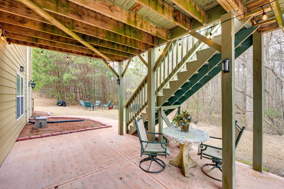 Patio | Outdoor Dining Area