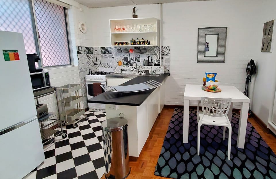 Dining and workspace