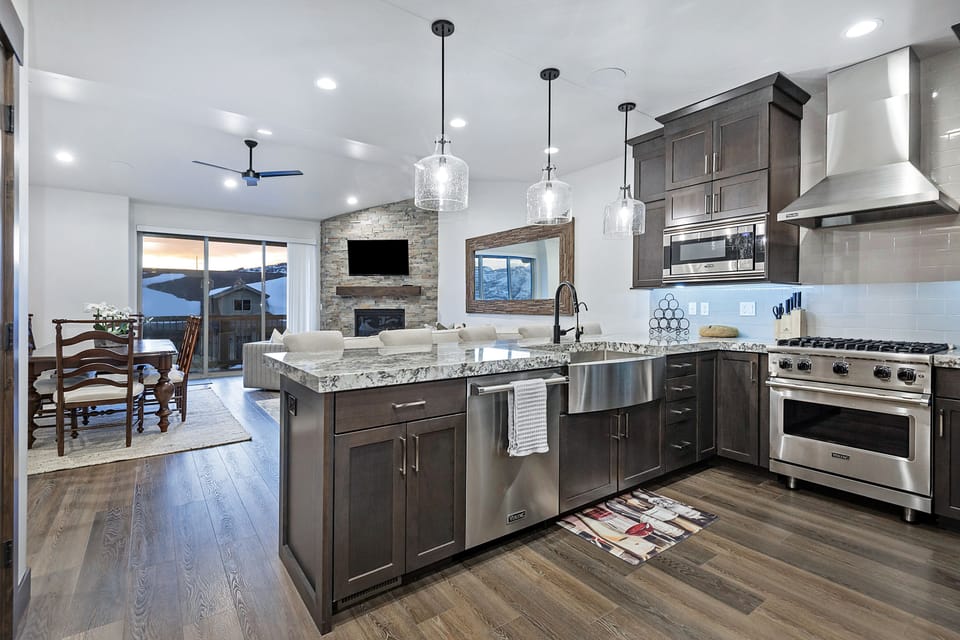 Gourmet Kitchen