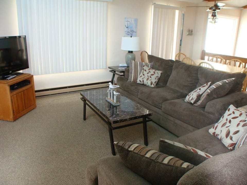 Upper level living area