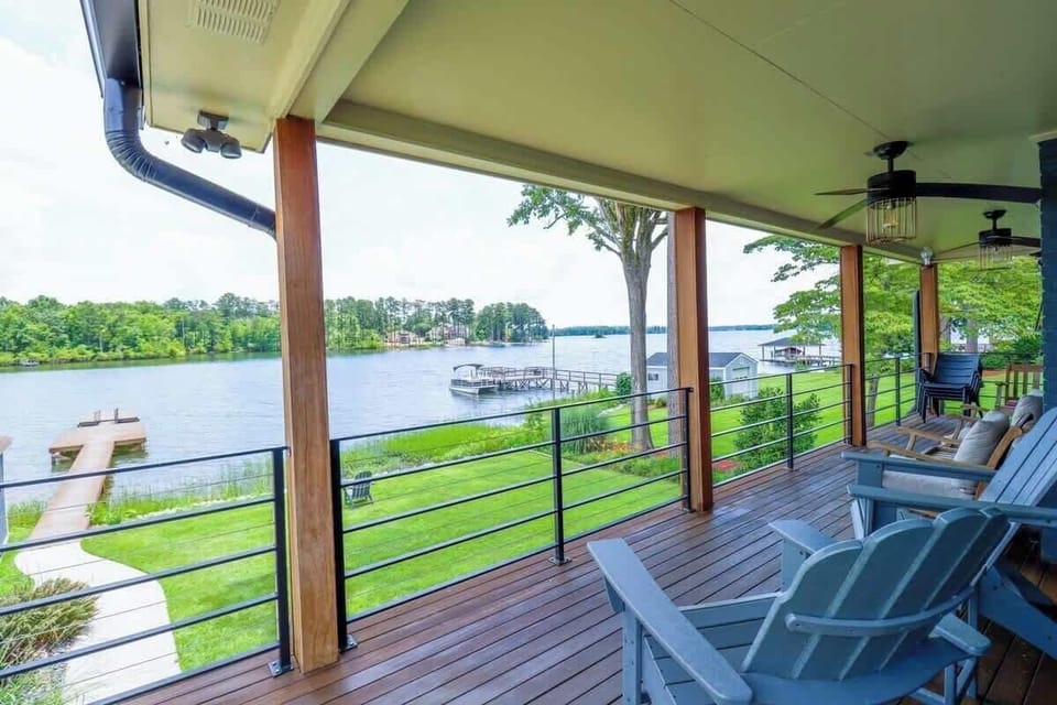 Back Deck looking out over the water