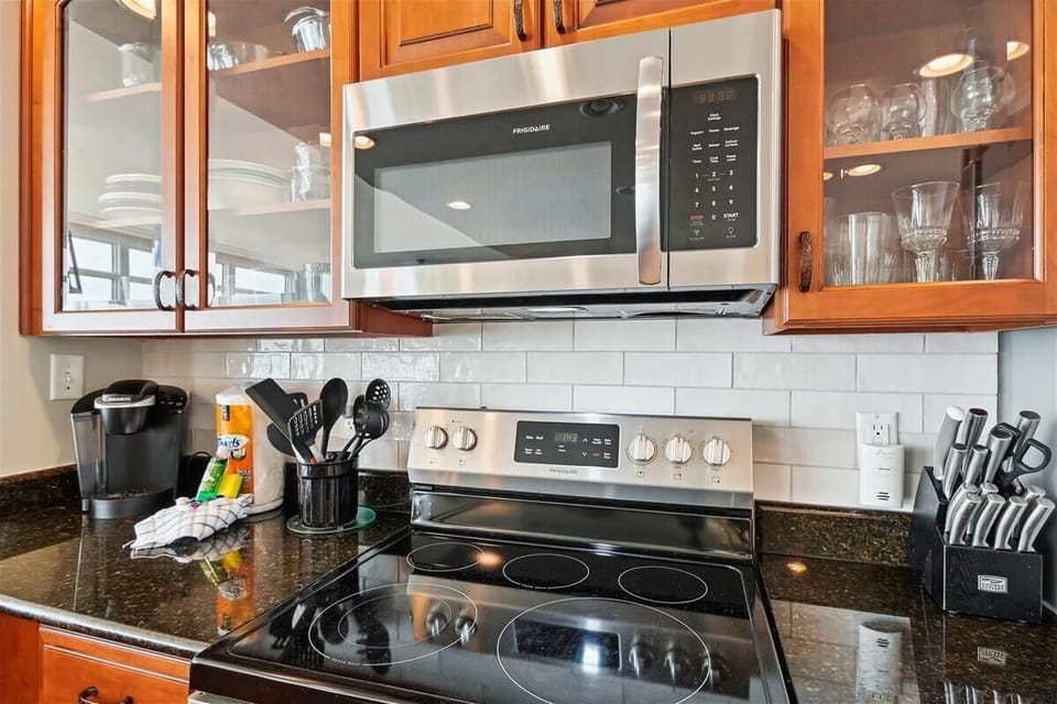 Modern Gourmet Kitchen