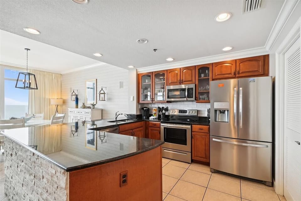 Modern Gourmet Kitchen