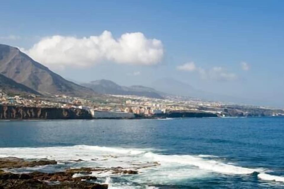 Views from la Punta to Bajamar. 