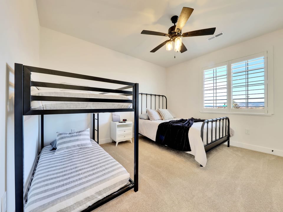 Guest Bedroom 4