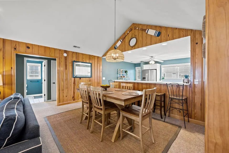 Dining table that seats 6-8