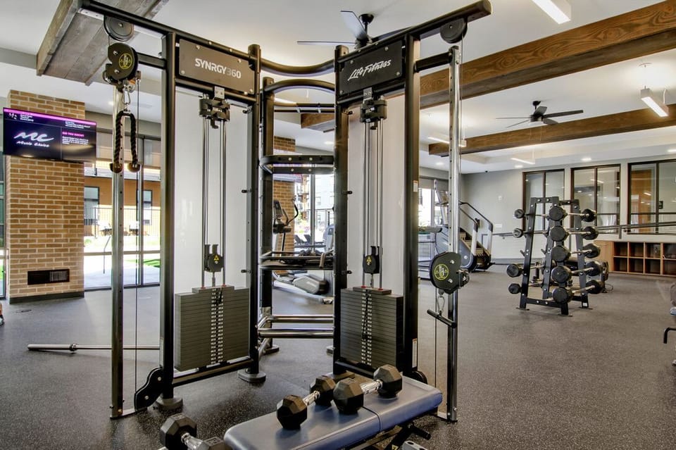 24/7 Fitness Center