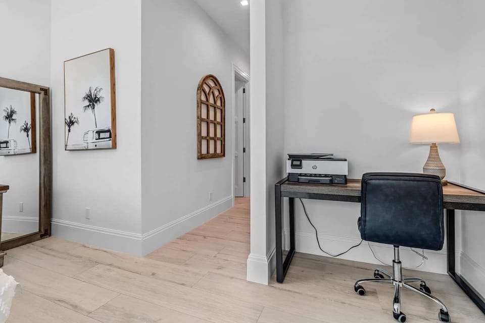 Remote work space in the Master Suite