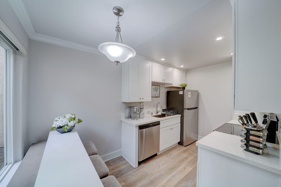Dining Nook | Dishware & Flatware Provided