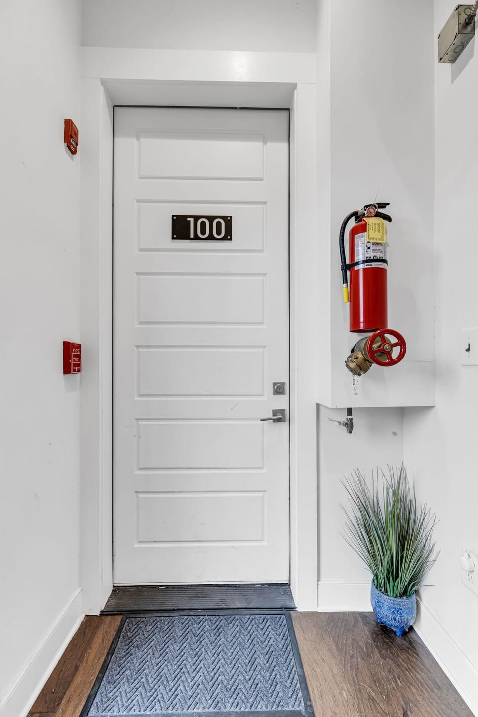 Front Condo Entrance