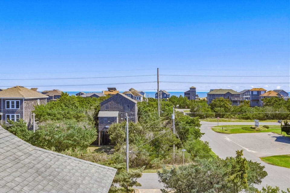 Enjoy the views from the crow's nest!