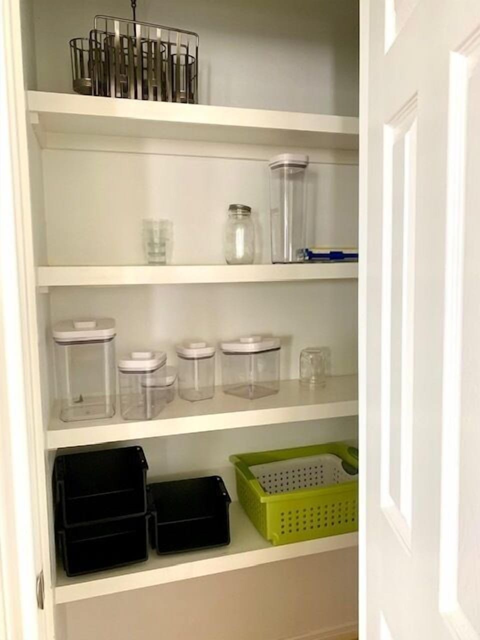 LARGE PANTRY WITH ROOM TO STORE YOU VACATION SUPPLIES