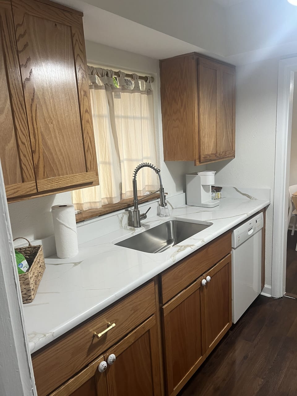 Full kitchen 
