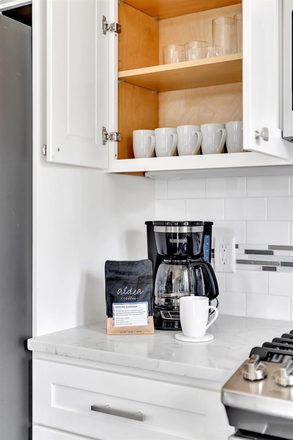 Coffee lover?This is your spot! Tea instead? There's an electric kettle for you!