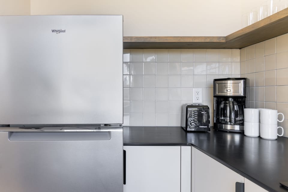 Full suite of appliances.