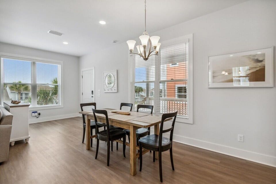 Seating for Five at Dining Table