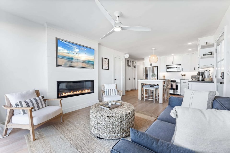 This ground floor unit is bright, spacious, and furnished with modern and stylish decor.