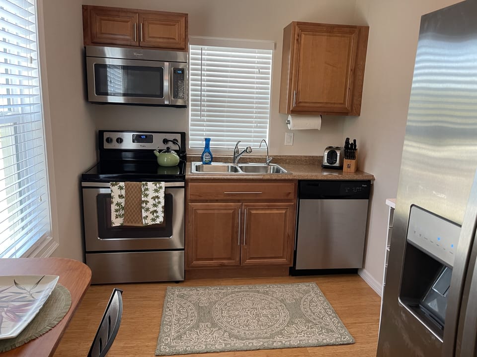 Full Kitchen