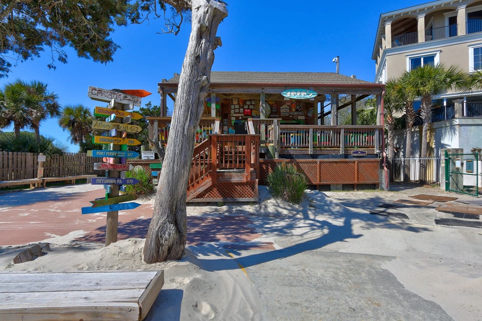 Cocos on the beach, Shuttle Pickup/Drop-off