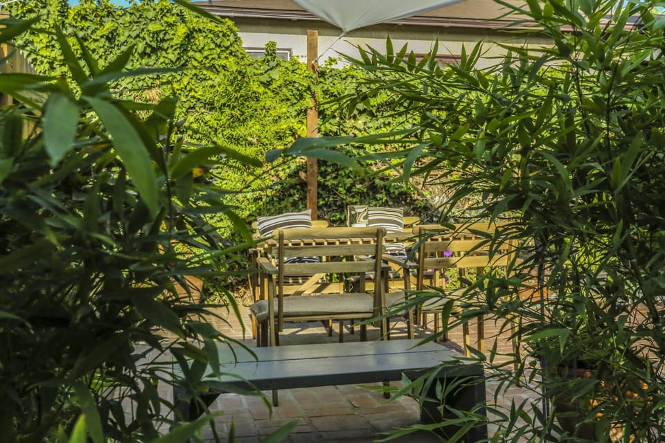 patio garden for outdoor dining