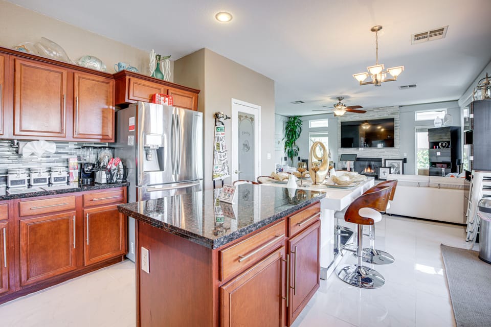 Kitchen | 1st Floor | Equipped w/ Cooking Essentials