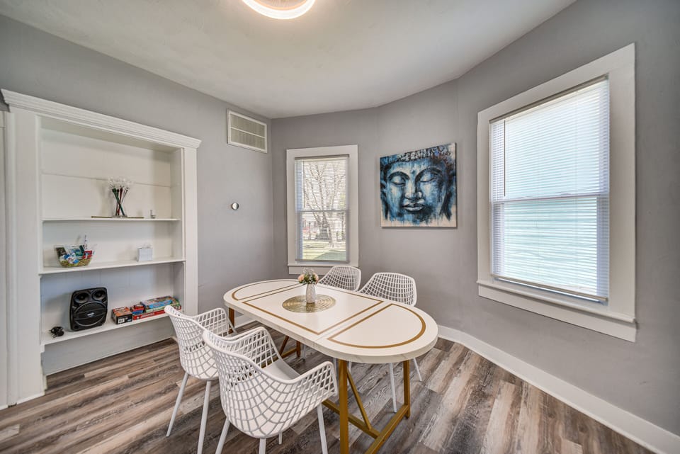 Dining Area | Dishware/Flatware | Board Games