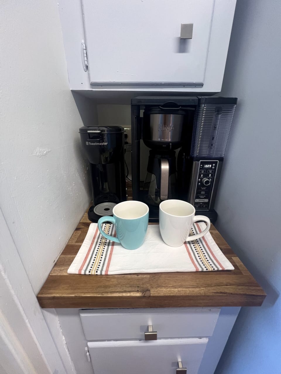 Two options to make coffee
K cup and ground