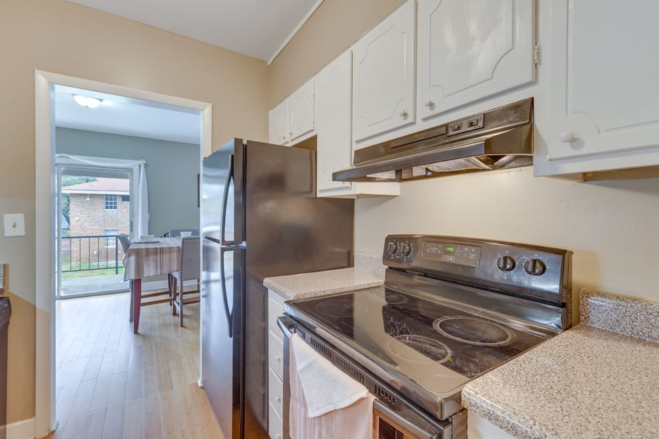 Kitchen | Trash Bags & Paper Towels