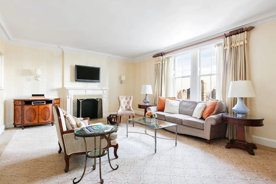 Gather in the airy lounge for cocktails and conversation.